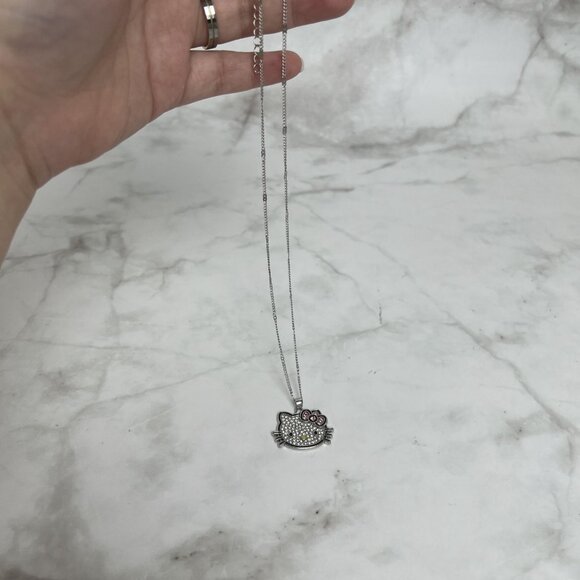 Hello Kitty necklace - Picture 5 of 5